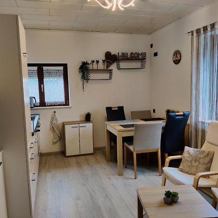 Holiday Home In Quiet Beautiful Area With Two Separate, Modern, Furnished Apartments 도이치바그람 외부 사진