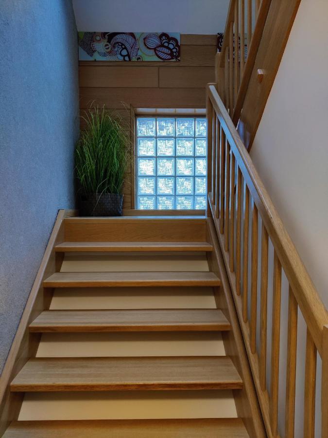 Holiday Home In Quiet Beautiful Area With Two Separate, Modern, Furnished Apartments 도이치바그람 외부 사진